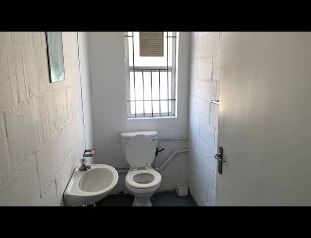 BUSINESS PROPERTY TO RENT IN MILNERTON CENTRAL